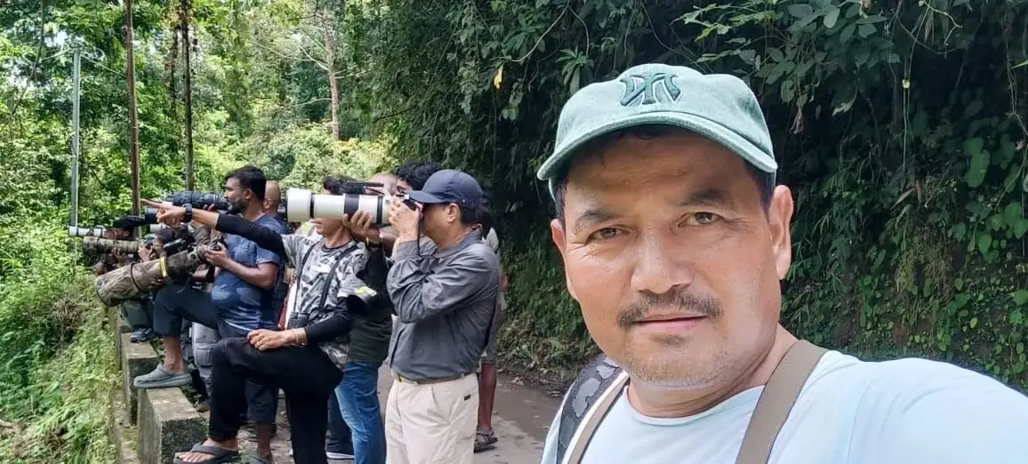 International birding group celebrating successful tour at Singalila